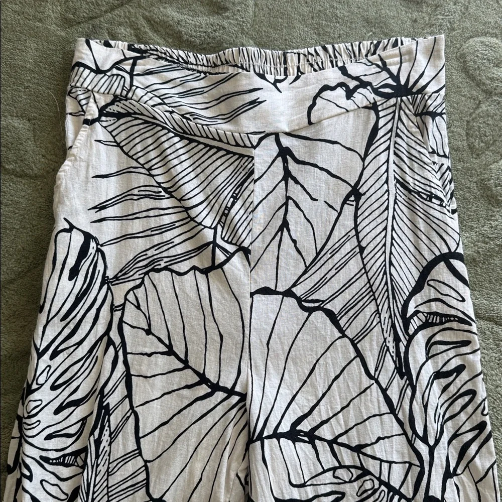 Rachel Zoe Black and White Linen Botanical Print Flowy Patterned Pants - Picture 2 of 9